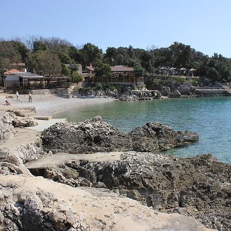 Apartman Luburic Pinezići Dış mekan fotoğraf