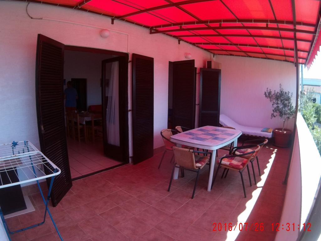 Apartman Luburic Pinezići Dış mekan fotoğraf