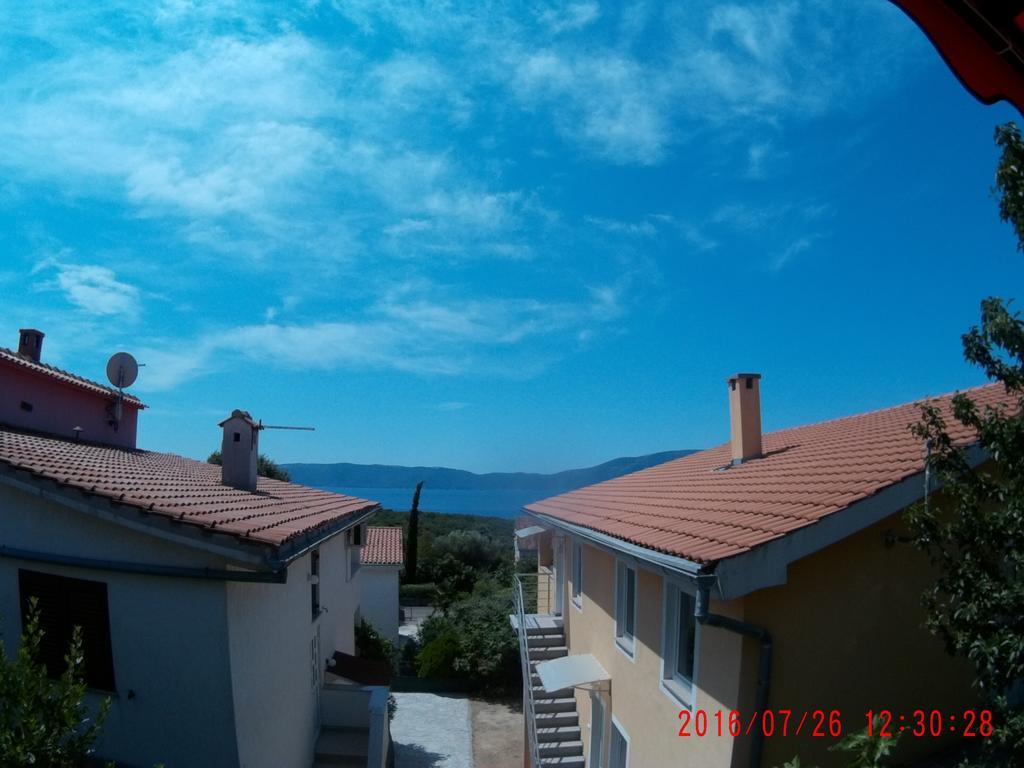 Apartman Luburic Pinezići Dış mekan fotoğraf